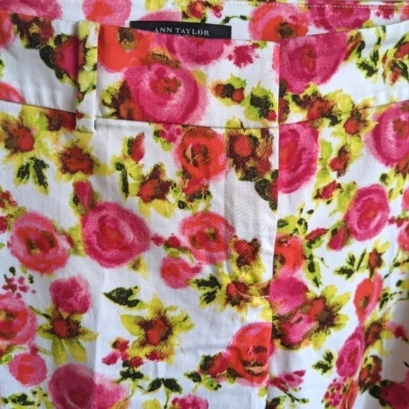 NWT Floral Straight Narrow Crop Maximalist Pants Pink Summer - Picture 8 of 15